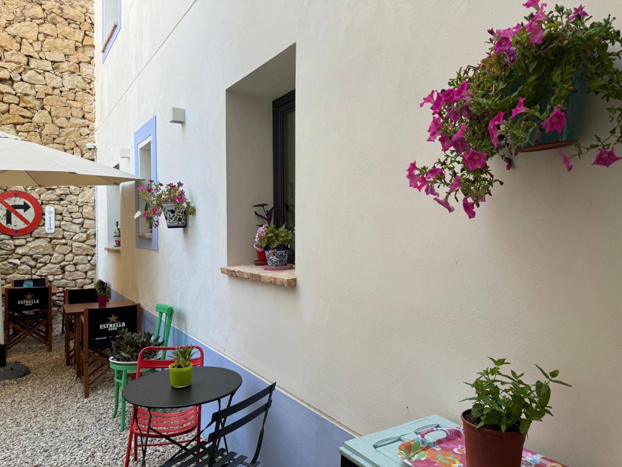 Casa Don Pelayo Boutique Apartments & Cafe Valderrobres Kültér fotó
